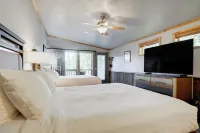 Explorer Cabins at Yellowstone - balcony