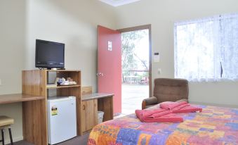 Wagon Wheel Motel & Units