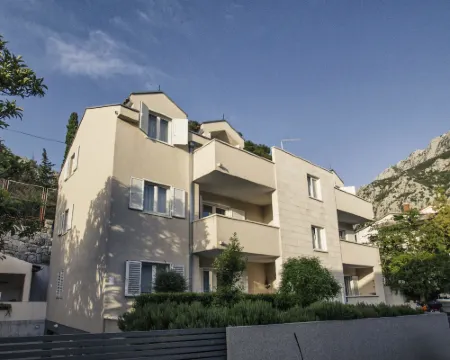 Apartments Svi-MI Hotels in Gradac