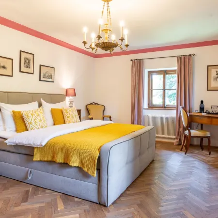 Der Schlosswirt zu Anif - Biedermeierhotel Und Restaurant Hoteles en Anif