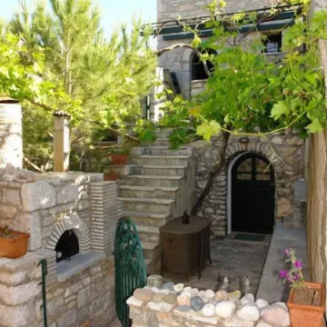 Avgonima Chios Spitakia Cottages