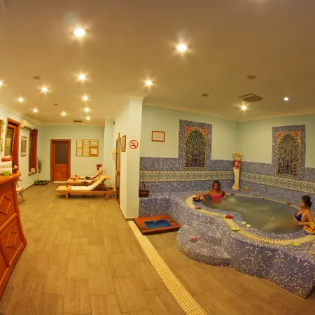 Sea Breeze Hotel and Apartments