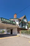 Grama's Inn - breakfast