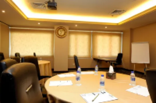 Golden Tulip Al Khobar Suites