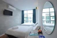 Vrest Hotel فنادق في مالاكا