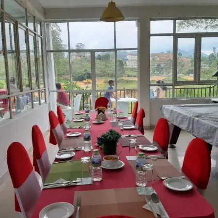 Hill Cool Hotel & Restaurant