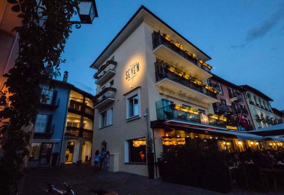 Seven Boutique Hotel - Housity