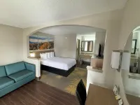 Days Inn & Suites by Wyndham Tuscaloosa - Univ. of Alabama Hotels in Tuscaloosa County