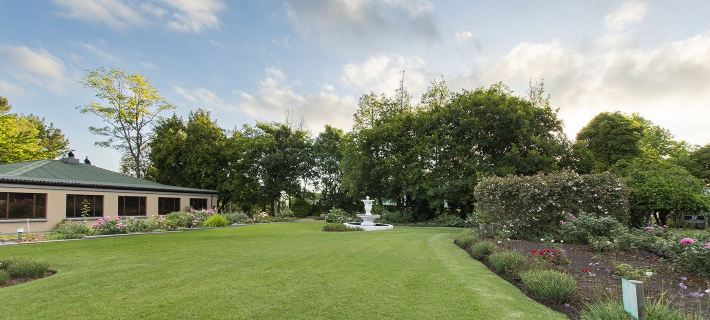 ArendsRus Country Resort Hotel di George