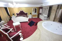 Grand Corner Boutique Hotel - Hot Tub