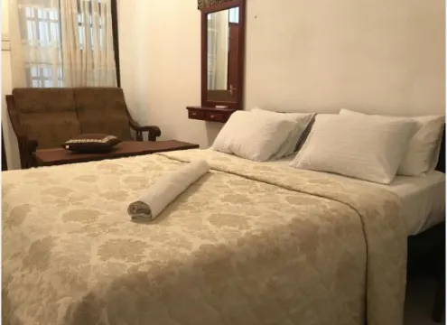 Atozee Airport Villa