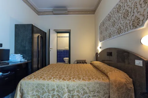 Hotel River Fronte Mare Con Piscina