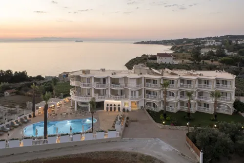 Arkadia Luxury Hotel Apartments - 4-Star