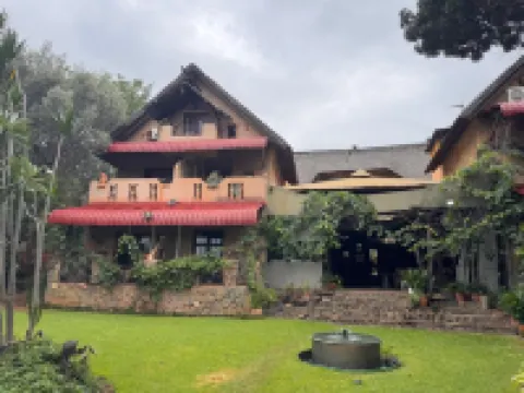 River House Lodge Hoteles en Malelane