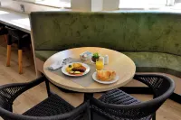 Road Lodge Durban - breakfast