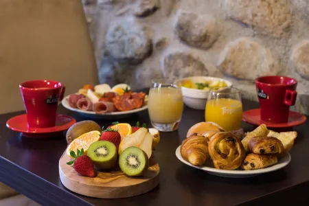 Hotel du Lac Foix Отели в г. Памье