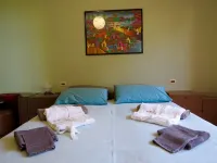 Villa Anastasye Your Lakefront Vacation Rental Hotel a Predore