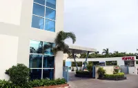 7 Apple Hotel Aurangabad - Barer