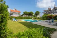 EV Apartments, Shared Pool, 900 m to Beach -  case vacanza in affitto