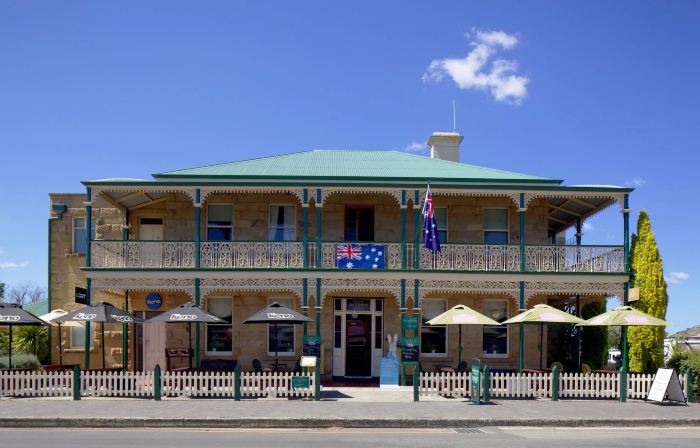 The Richmond Arms Hotel