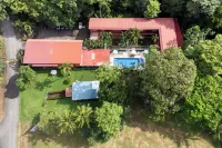 Hotel Playa Bejuco Hotels in Parrita