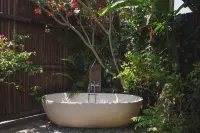 Yabbiekayu Eco-Bungalows Hotels in Sewon