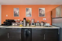 Motel 6 Cranbrook, BC