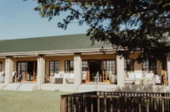 뒤이커 게임 로지