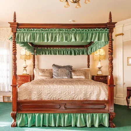 Amethyst Inn