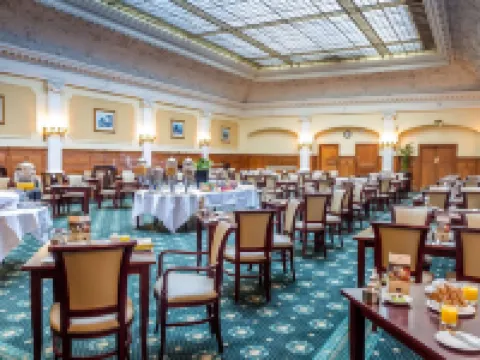Old Swan Hotel โรงแรมในแฮร์โรเกต