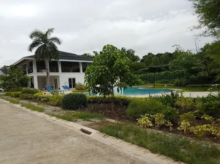 3 Bedroom Home at Batangas City Philippines Pontefino