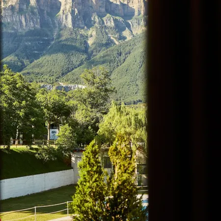 Silken Ordesa