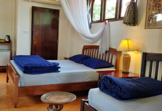 5. 무트 미 가든 ..