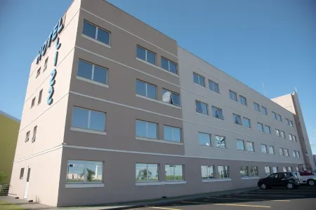 Golden Tower Aeroporto - Lizz - by Fênix Hotéis Отели в г. Уберландия