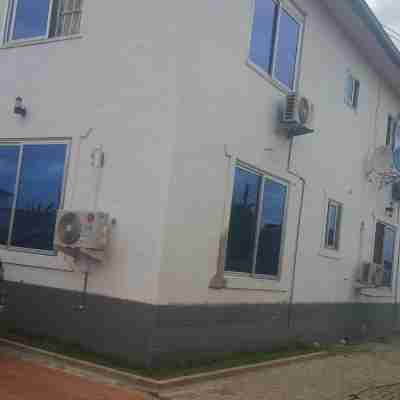 Permiss Ka Apartments Hotel Exterior