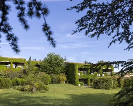 Lou Paradou Hotels in Alpes-de-Haute-Provence