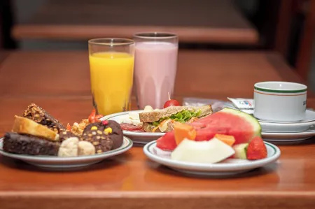 Hotel Dos Açores Отели в г. Балнеариу-Камбориу