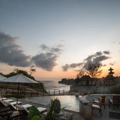 D'Byas Dream Beach Club and Villa Отели рядом с достопримечательностью «Пляж Лебао»