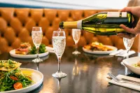 DoubleTree by Hilton Brighton Metropole - breakfast