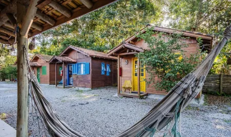 Cabanas Sossegadas na Praia do Rosa -Prj Отели в г. Имбитуба