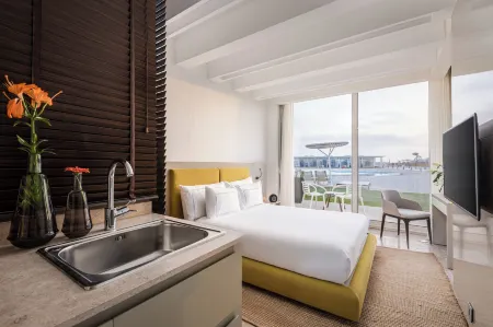 The G Hotel Seashell