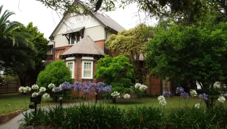 Darcy's Hotel
