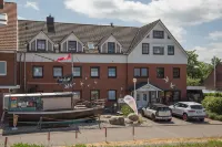 Hotel Strandräuber Hotels near Webcam Seebrücke