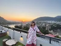 Bunk Stay Co-Working and Yoga Hotels in Rishikesh