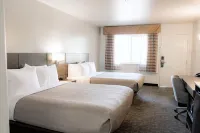 Quality Inn & Suites Lathrop - Parkplatz