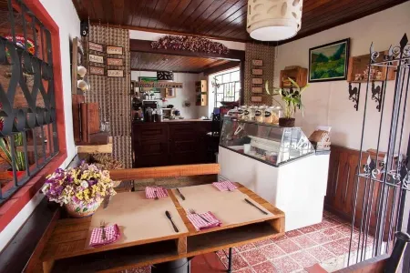 Hotel Casa Chapultepec Отели в г. Кобан