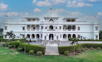 Umaid Farm Resort- A Legancy Vintage Stay in Jaipur