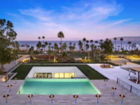 โรงแรมราดิสัน คอลเลคชั่น โบดรัม โรงแรมในโบดรุม