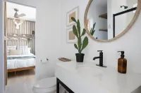 Secluded Soulcation • 6 Acres + Private Hot Tub under the Stars