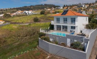 Villa Eldomar 61 in Estreito da Calheta